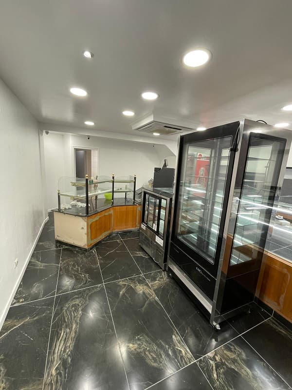 ranovation-restaurant-paris-avant bâtiment et construction